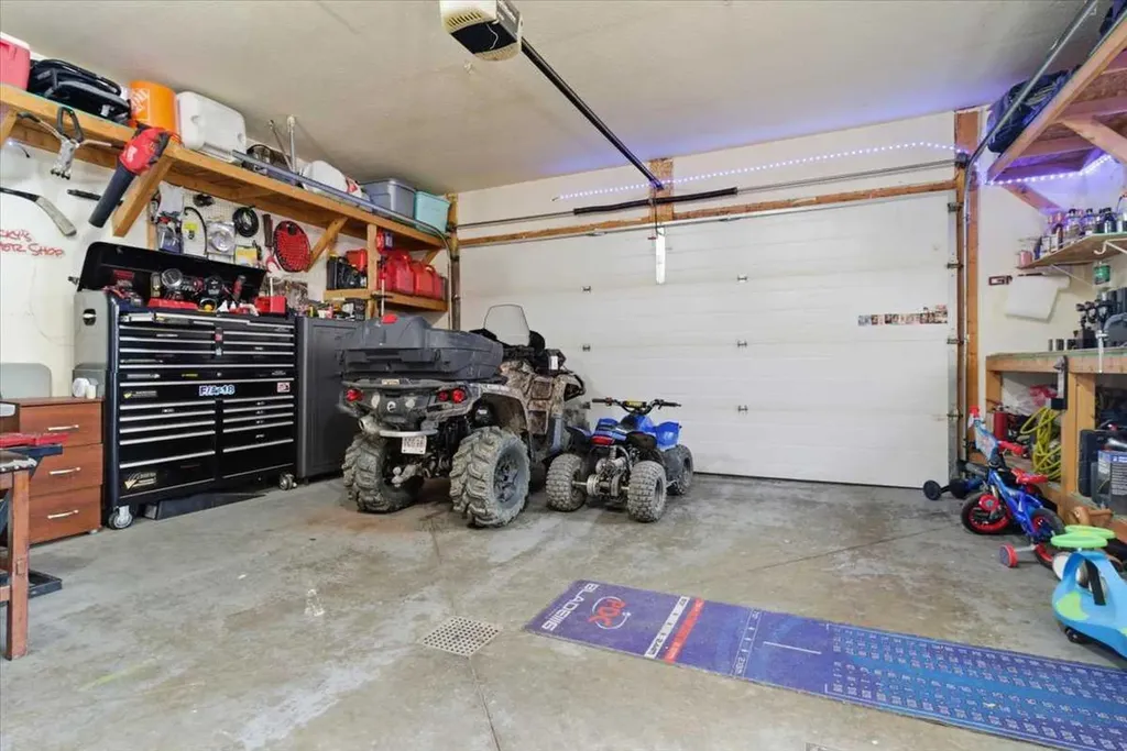 11218 76 Avenue Grande Prairie AB T8W0G4
