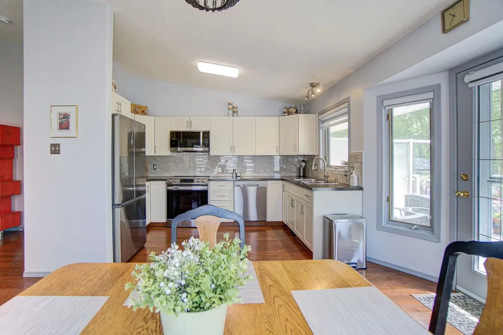 11B Westlynn Drive Claresholm AB T0L 0T0