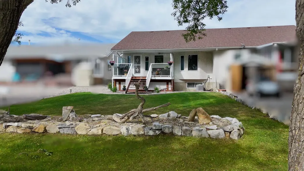 11B Westlynn Drive Claresholm AB T0L 0T0