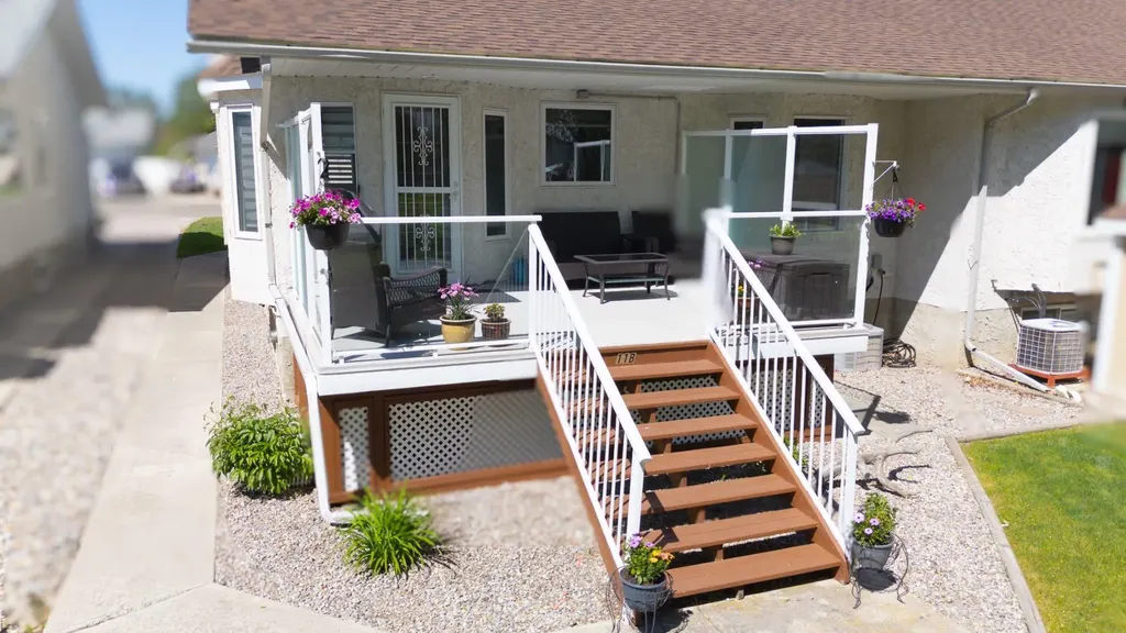 11B Westlynn Drive Claresholm AB T0L 0T0