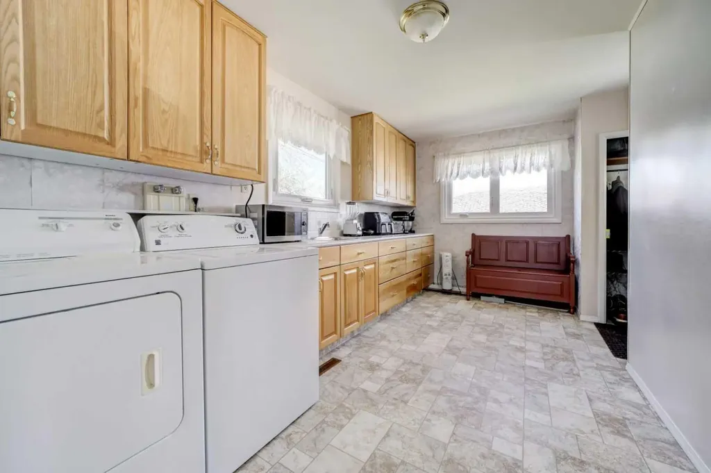 731 Mcdougall Street Pincher Creek AB T0K 1W0