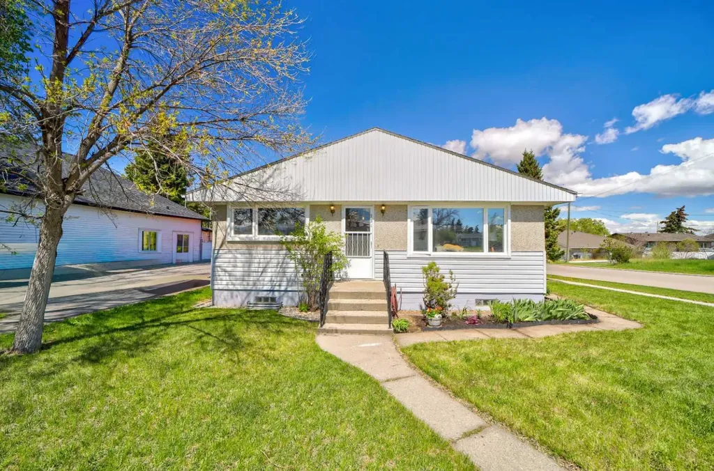 731 Mcdougall Street Pincher Creek AB T0K 1W0