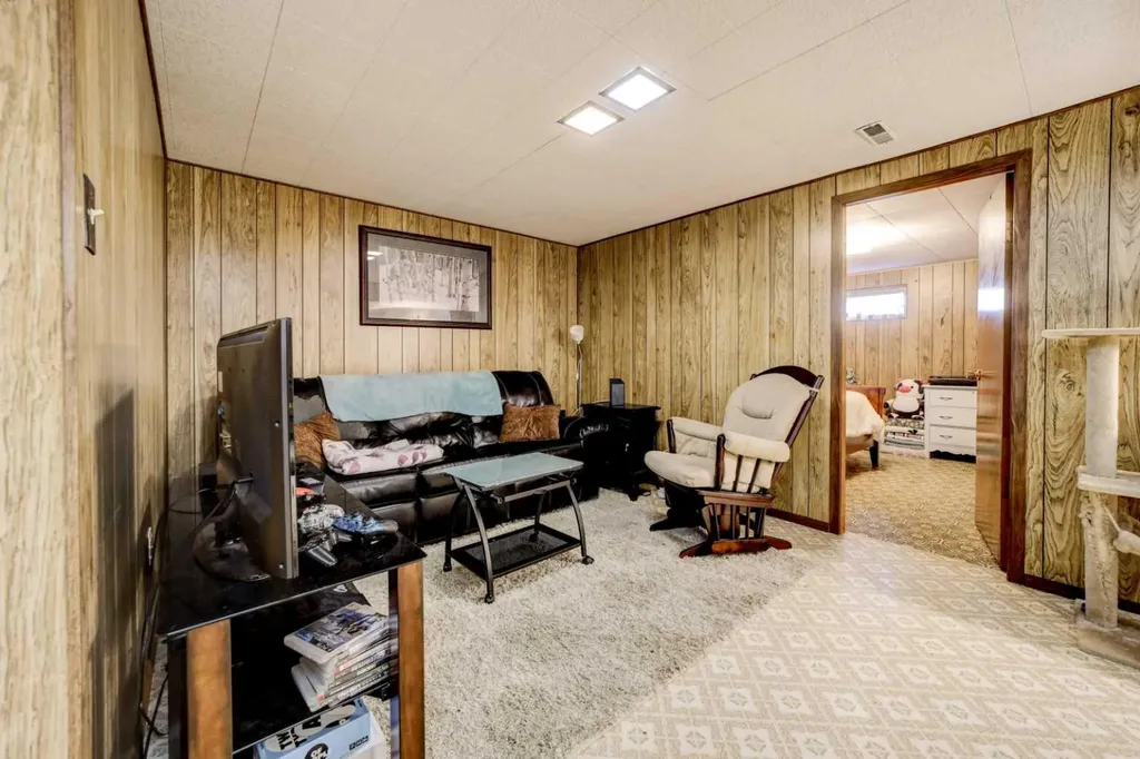 731 Mcdougall Street Pincher Creek AB T0K 1W0
