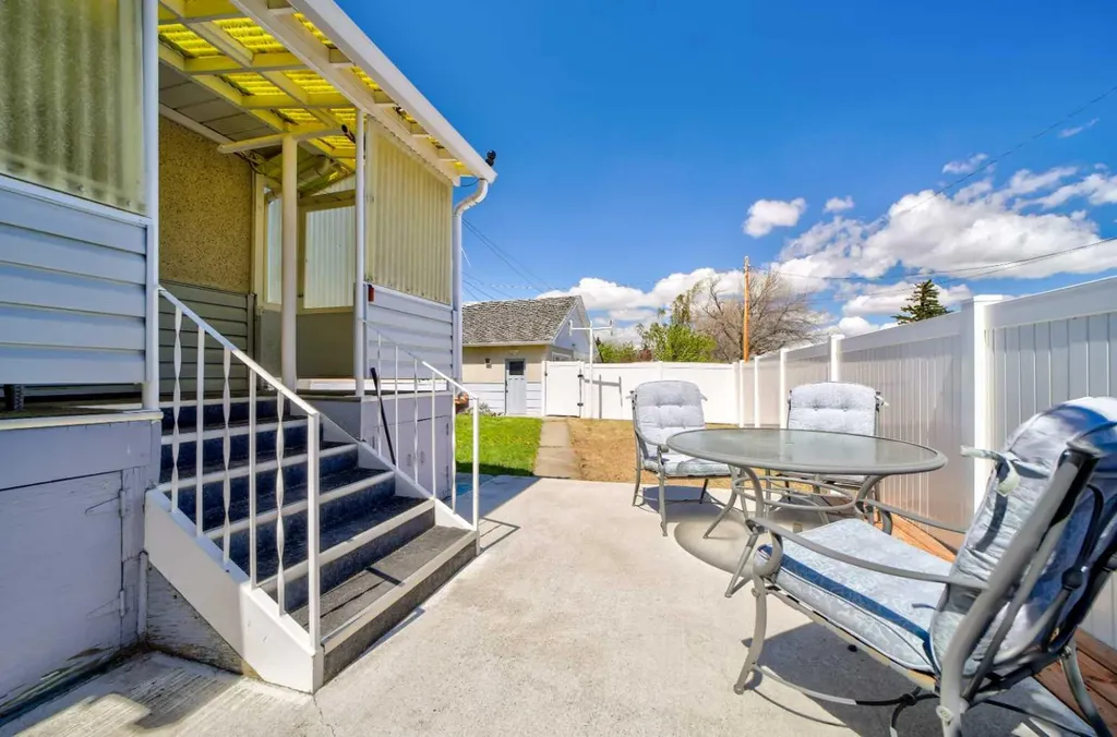 731 Mcdougall Street Pincher Creek AB T0K 1W0