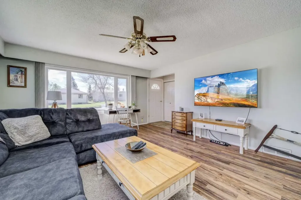 731 Mcdougall Street Pincher Creek AB T0K 1W0