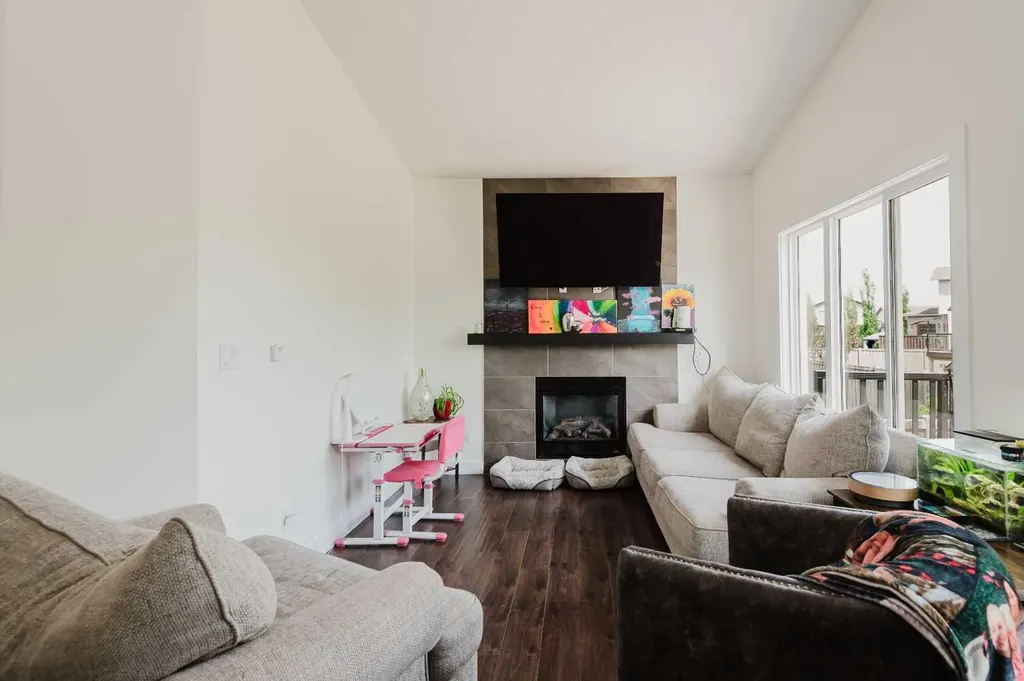 12429 103b Street Grande Prairie AB T8V2R1