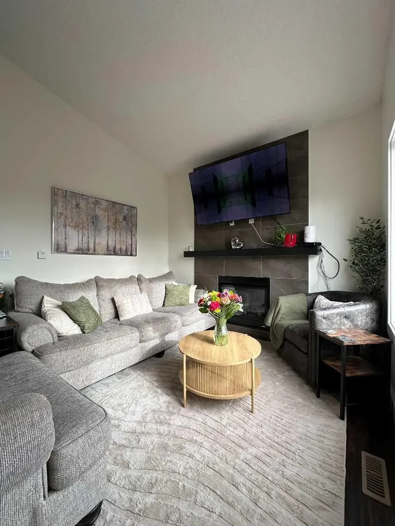 12429 103b Street Grande Prairie AB T8V2R1