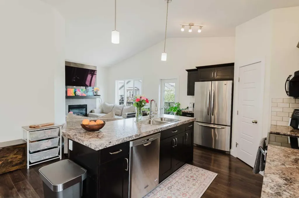 12429 103b Street Grande Prairie AB T8V2R1