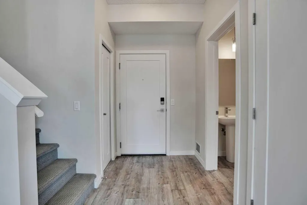 10 Westpark Link SW Calgary AB T3H 0Y5