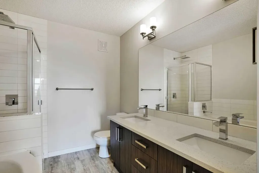 10 Westpark Link SW Calgary AB T3H 0Y5
