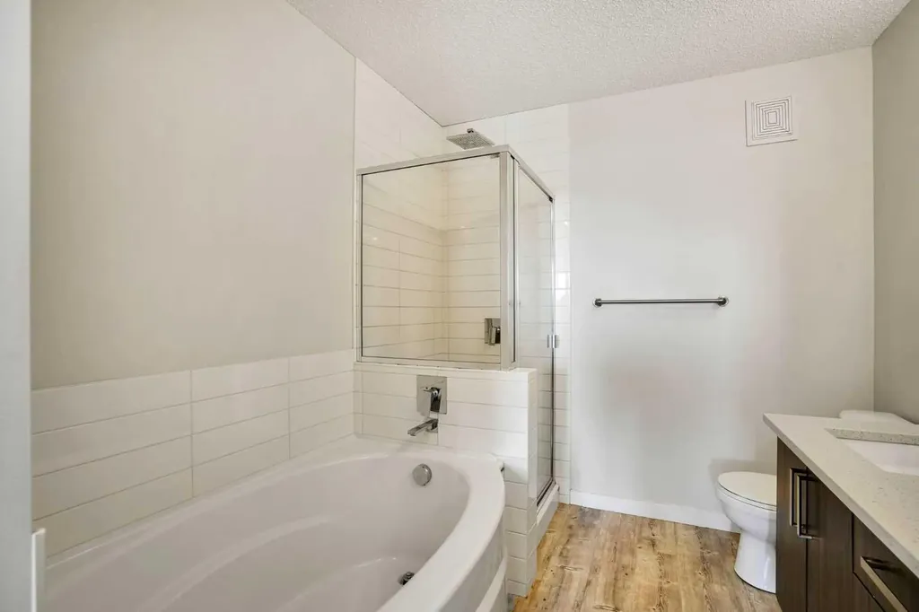 10 Westpark Link SW Calgary AB T3H 0Y5