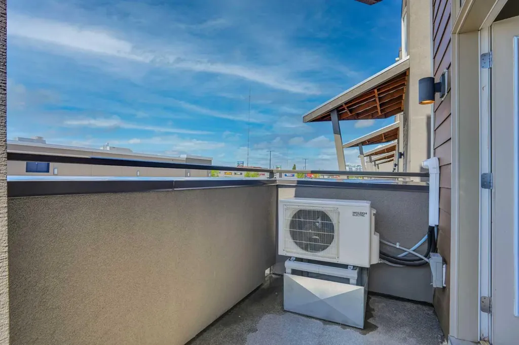 10 Westpark Link SW Calgary AB T3H 0Y5