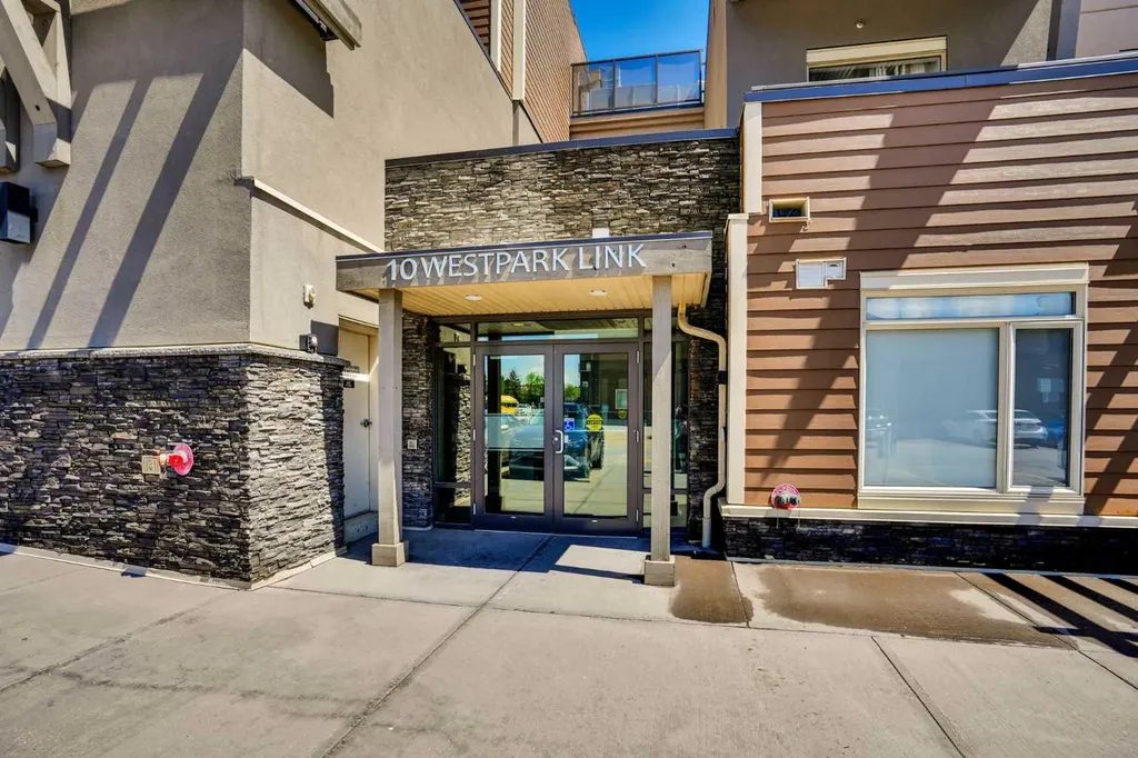 10 Westpark Link SW Calgary AB T3H 0Y5