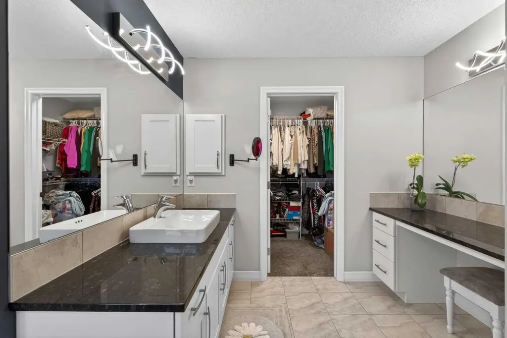 49 Auburn Springs Place SE Calgary AB T3M 1Y2
