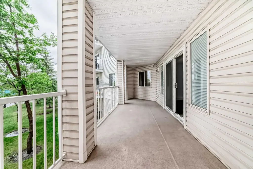 6224 17 Avenue SE Calgary AB T2A 7X8