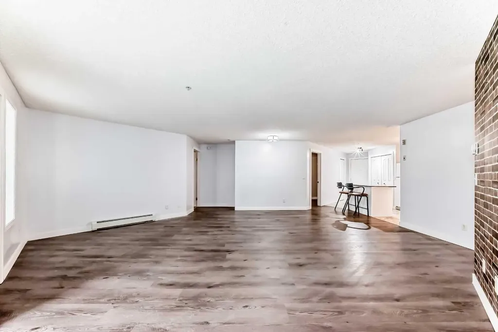 6224 17 Avenue SE Calgary AB T2A 7X8