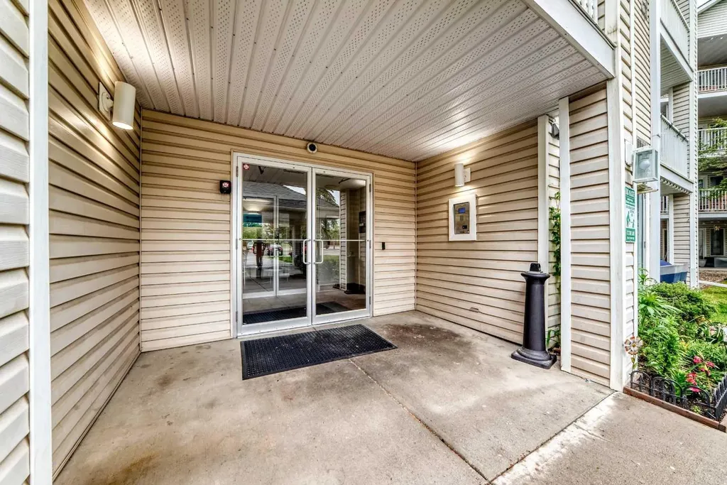 6224 17 Avenue SE Calgary AB T2A 7X8