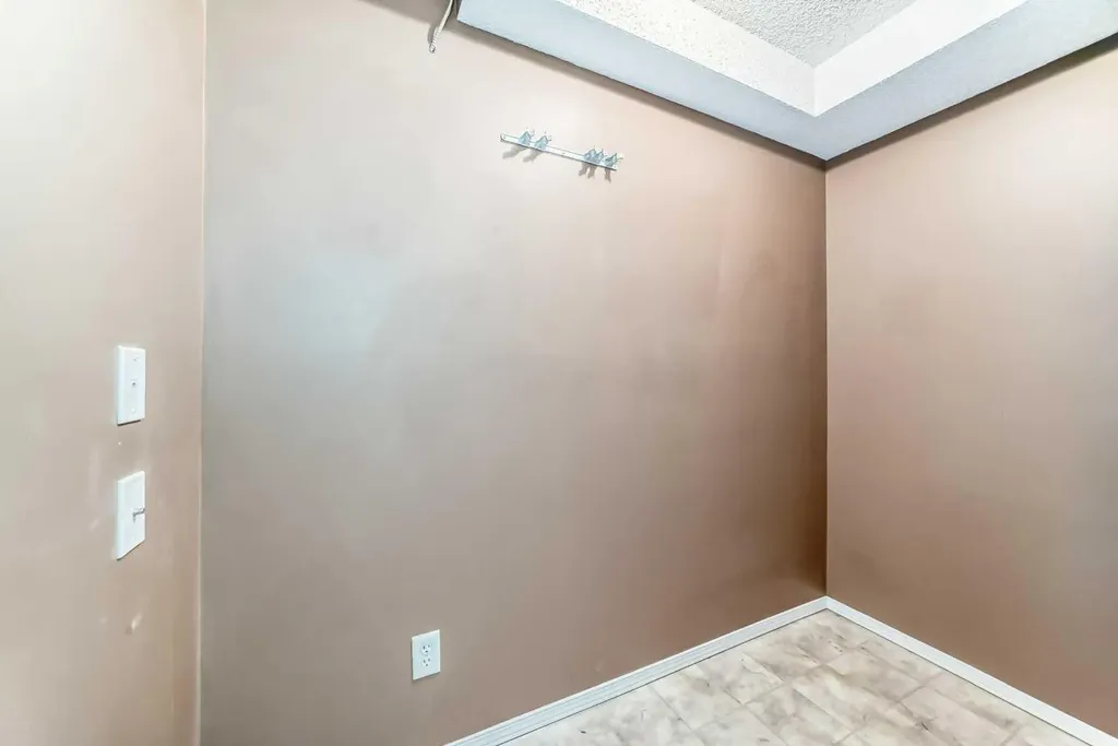 6224 17 Avenue SE Calgary AB T2A 7X8