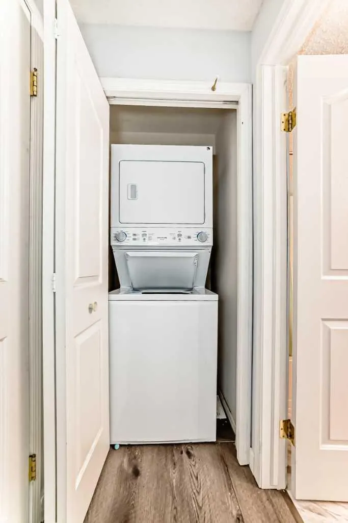 6224 17 Avenue SE Calgary AB T2A 7X8