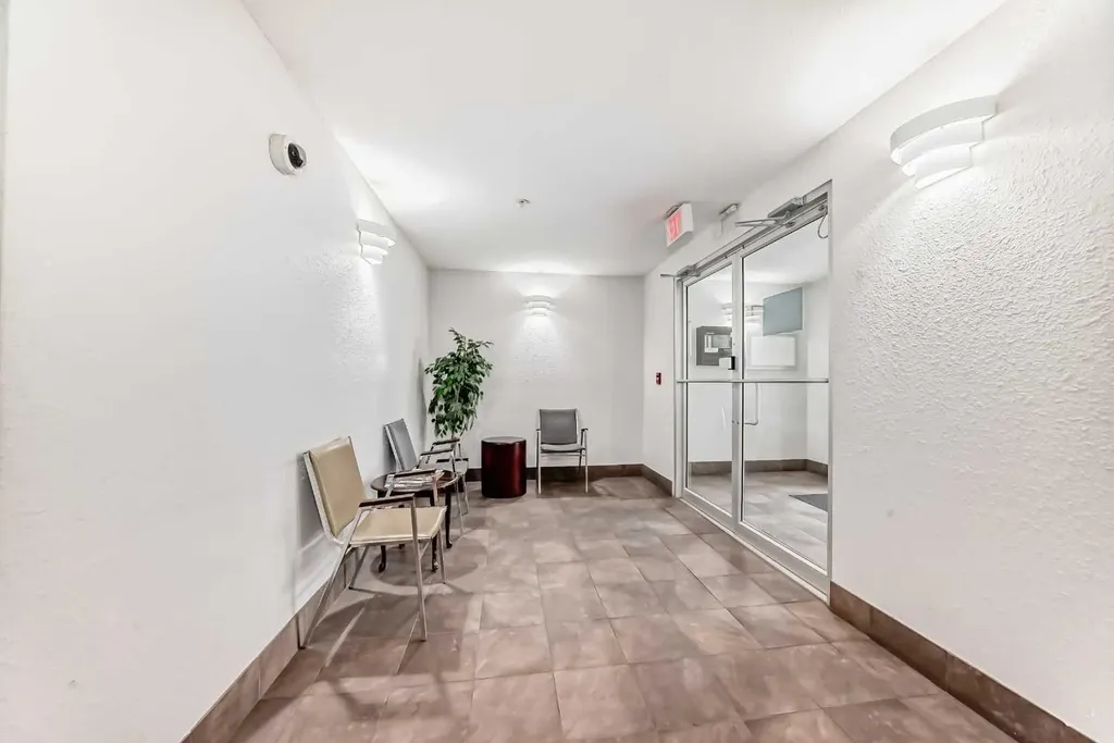 6224 17 Avenue SE Calgary AB T2A 7X8