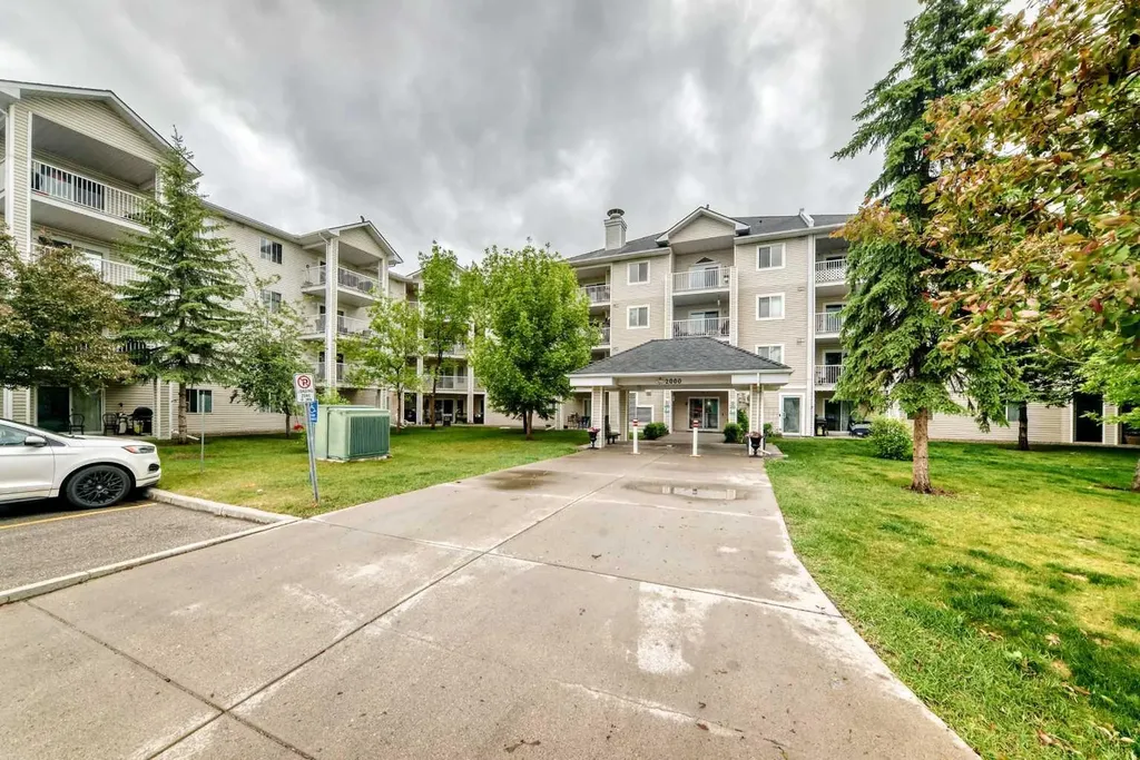 6224 17 Avenue SE Calgary AB T2A 7X8