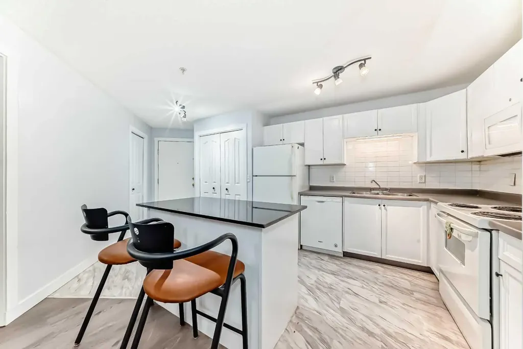 6224 17 Avenue SE Calgary AB T2A 7X8