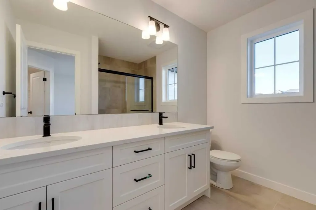 371 Fireside Drive Cochrane AB T4C3E1