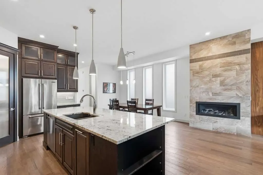 1125 Russet Road NE Calgary AB T2E 5L4