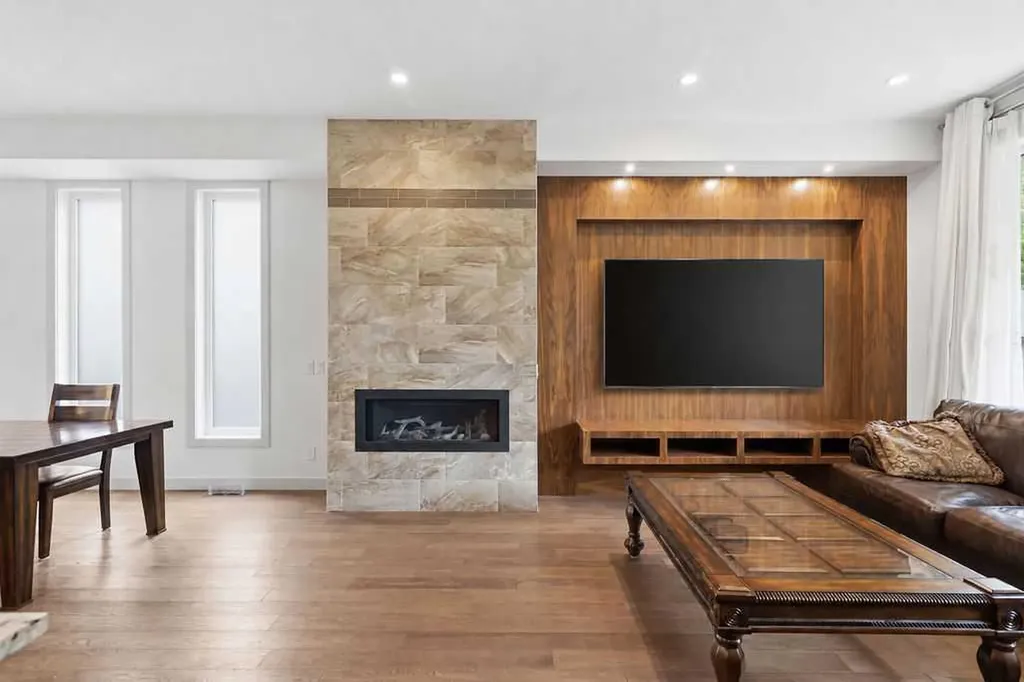 1125 Russet Road NE Calgary AB T2E 5L4