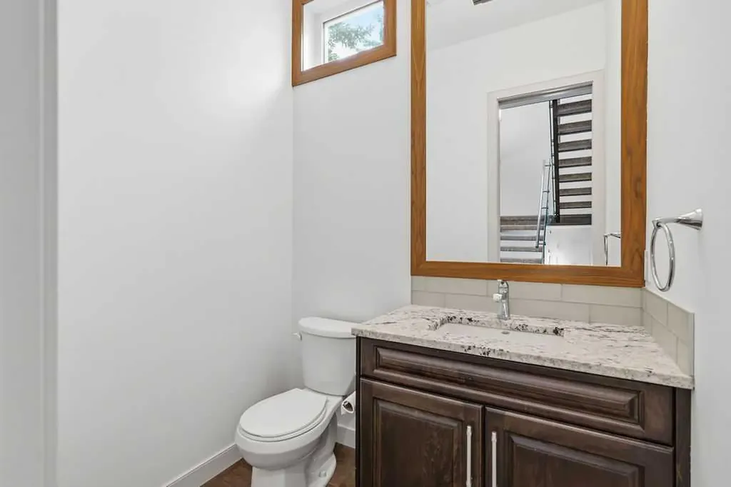 1125 Russet Road NE Calgary AB T2E 5L4