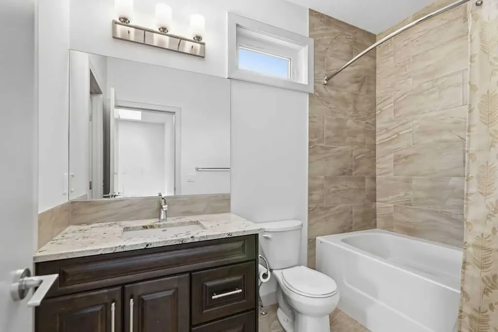 1125 Russet Road NE Calgary AB T2E 5L4