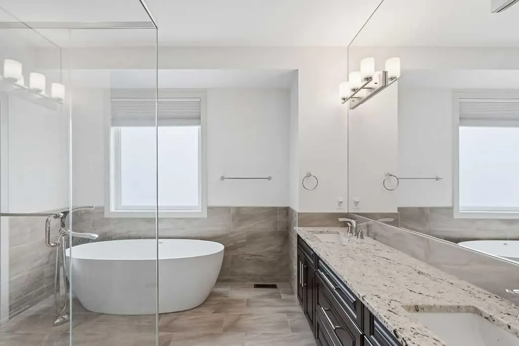 1125 Russet Road NE Calgary AB T2E 5L4