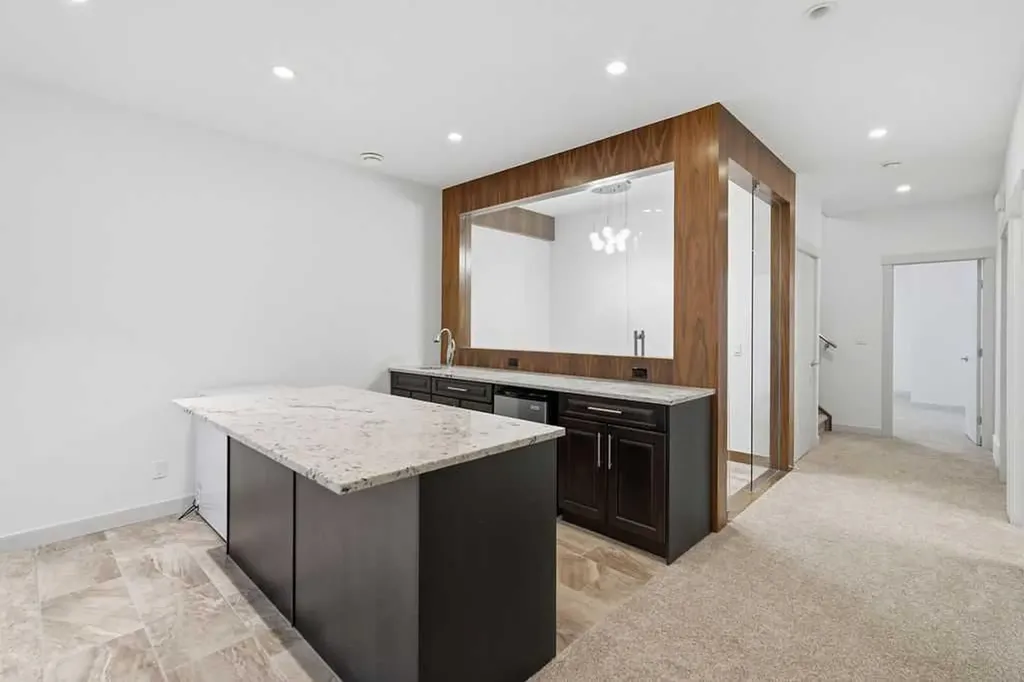 1125 Russet Road NE Calgary AB T2E 5L4