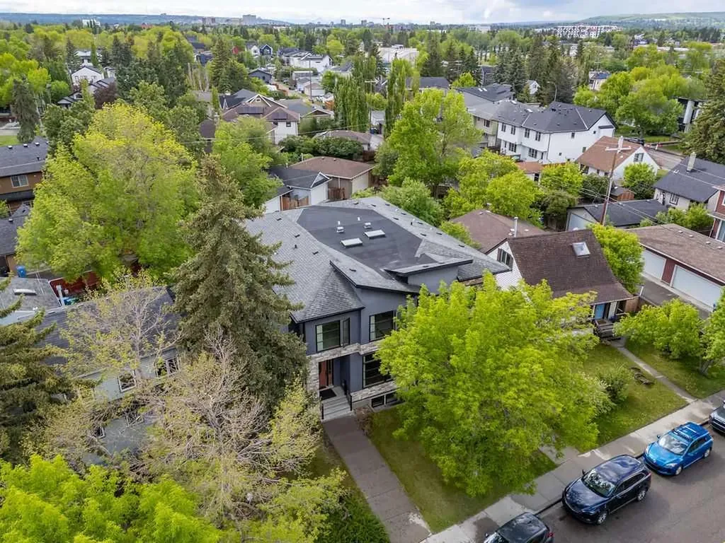 1125 Russet Road NE Calgary AB T2E 5L4