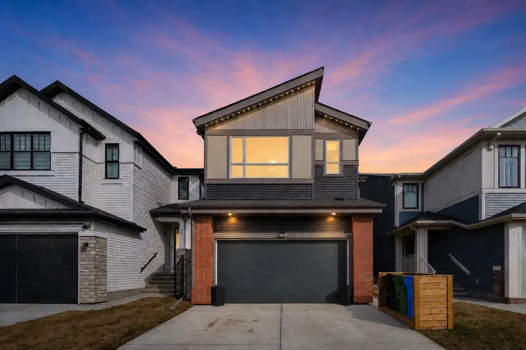 73 Mallard Grove SE Calgary AB T3C0E3