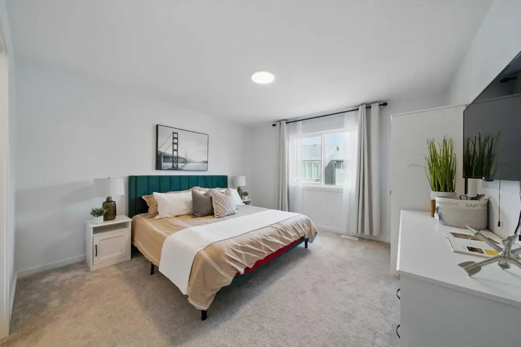 73 Mallard Grove SE Calgary AB T3C0E3