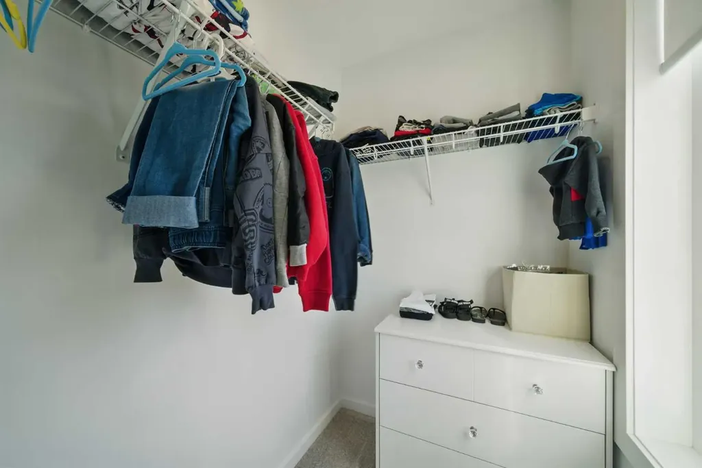 73 Mallard Grove SE Calgary AB T3C0E3