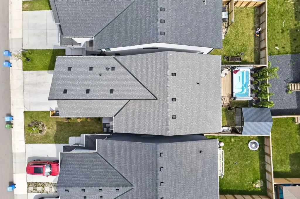 73 Mallard Grove SE Calgary AB T3C0E3