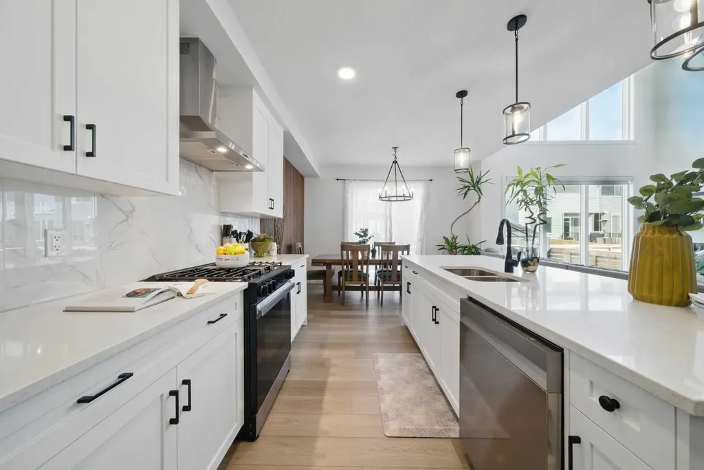 73 Mallard Grove SE Calgary AB T3C0E3