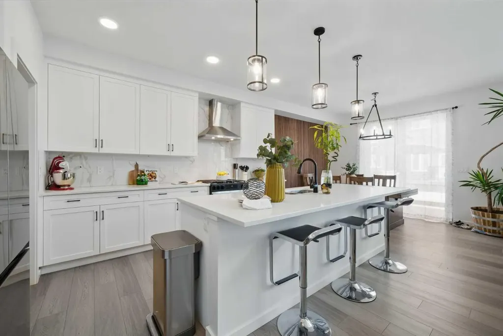 73 Mallard Grove SE Calgary AB T3C0E3
