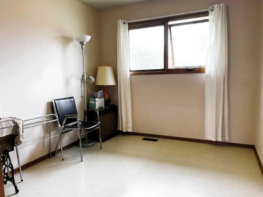 11209 103 Avenue Fairview AB T0H 1L0
