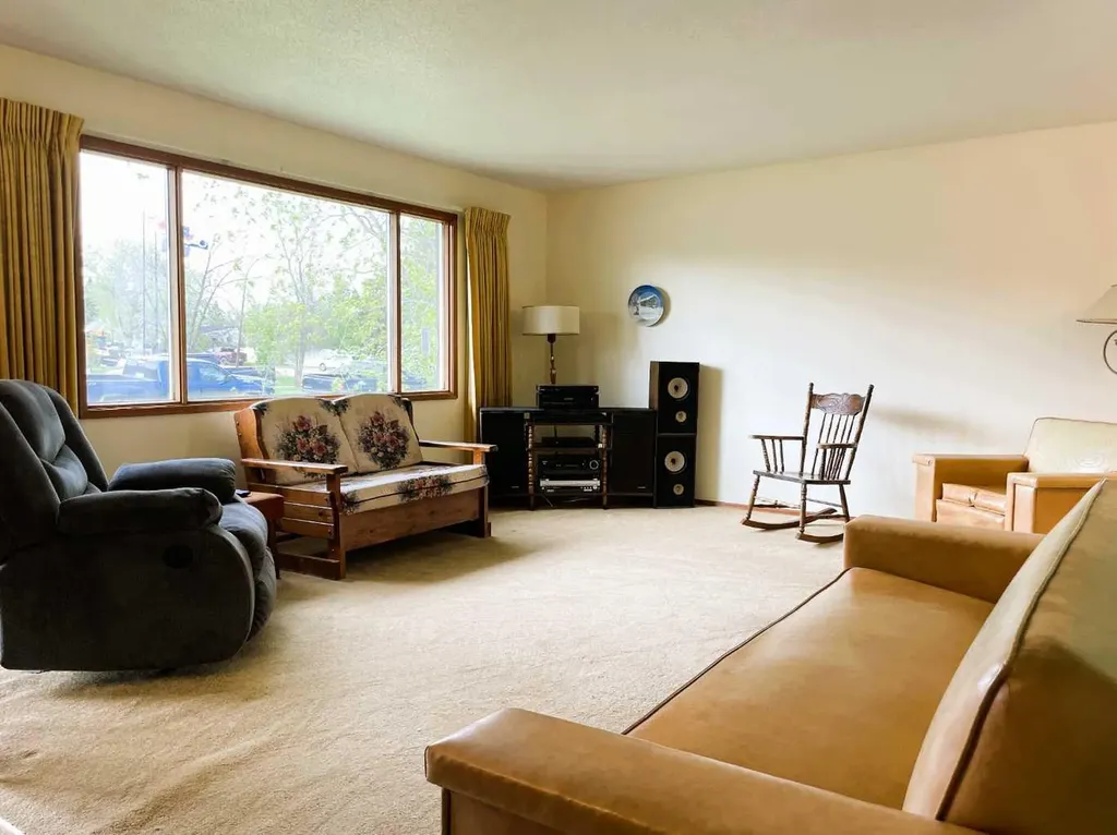 11209 103 Avenue Fairview AB T0H 1L0