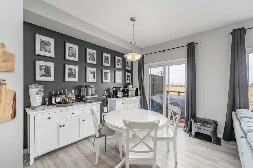 401 Hillcrest Road SW Airdrie AB T4B 4T8