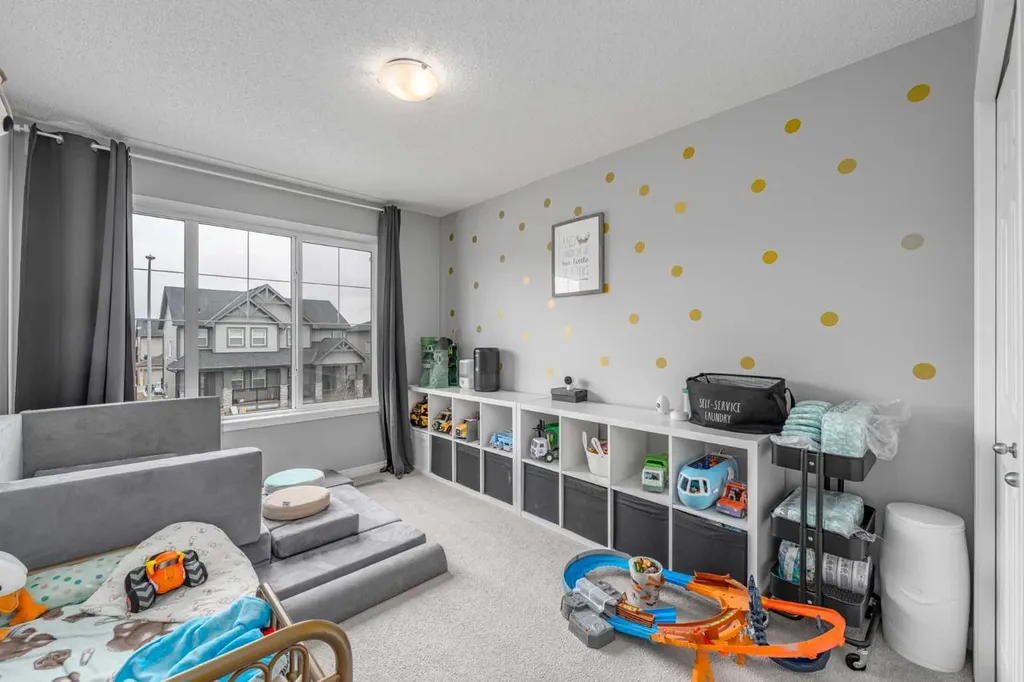 401 Hillcrest Road SW Airdrie AB T4B 4T8