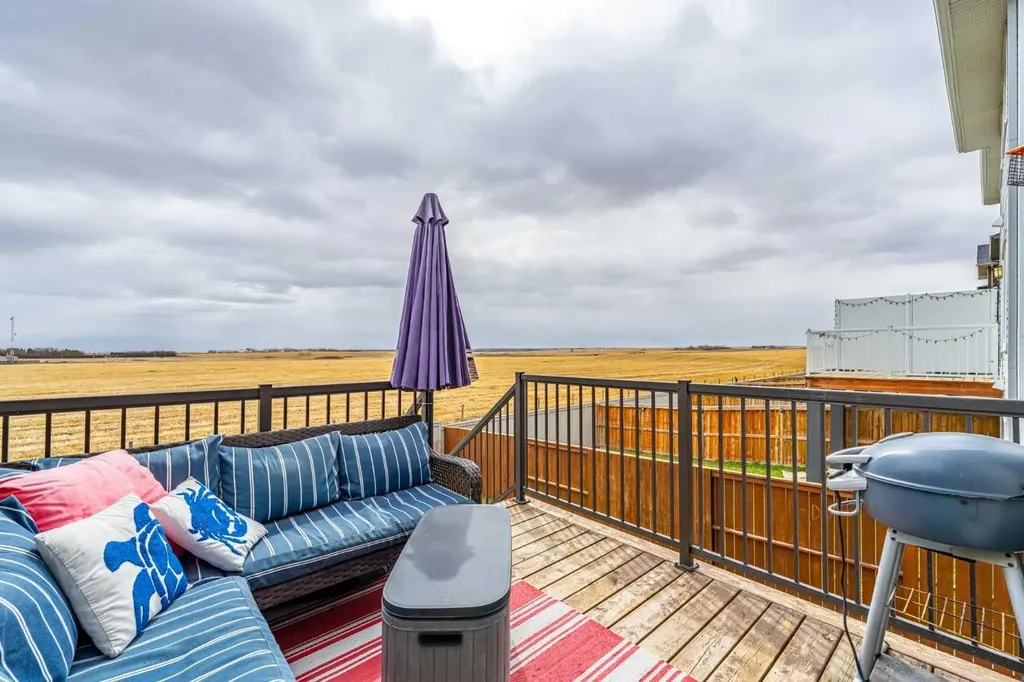 401 Hillcrest Road SW Airdrie AB T4B 4T8