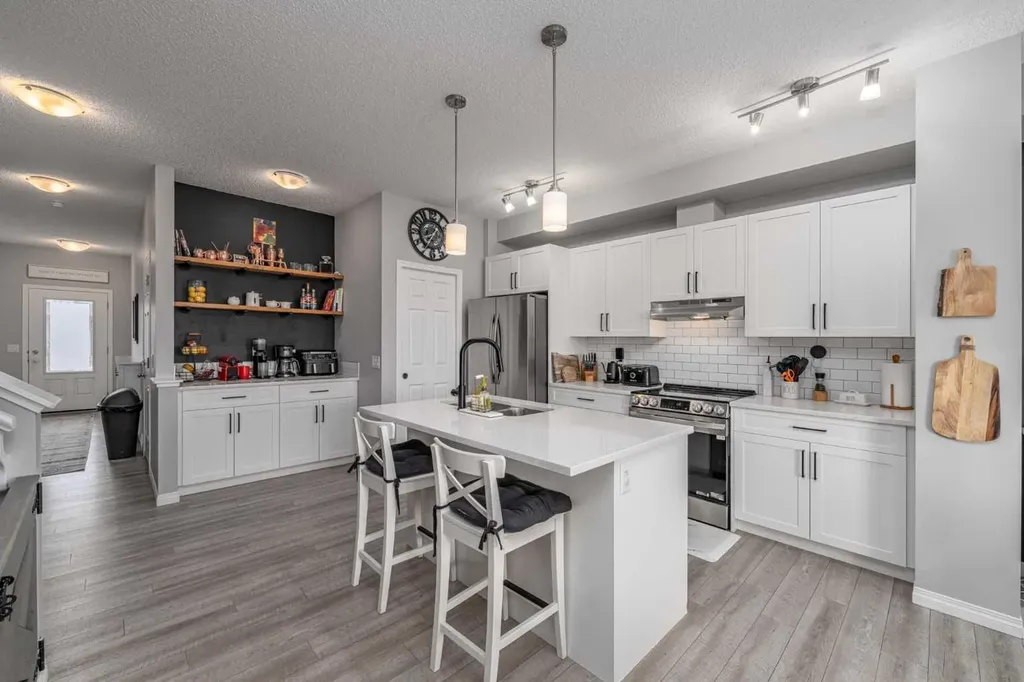 401 Hillcrest Road SW Airdrie AB T4B 4T8