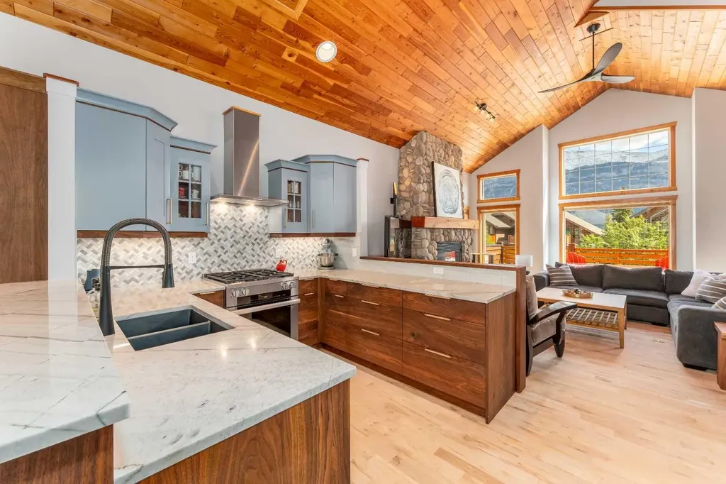 183 Hubman Landing Canmore AB T1W3L3