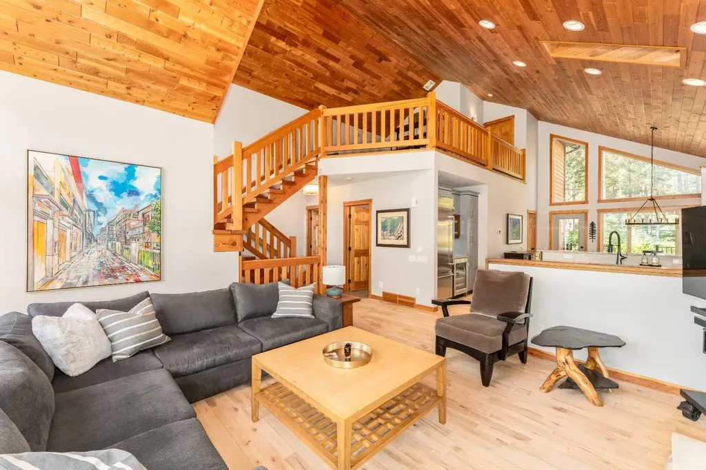 183 Hubman Landing Canmore AB T1W3L3