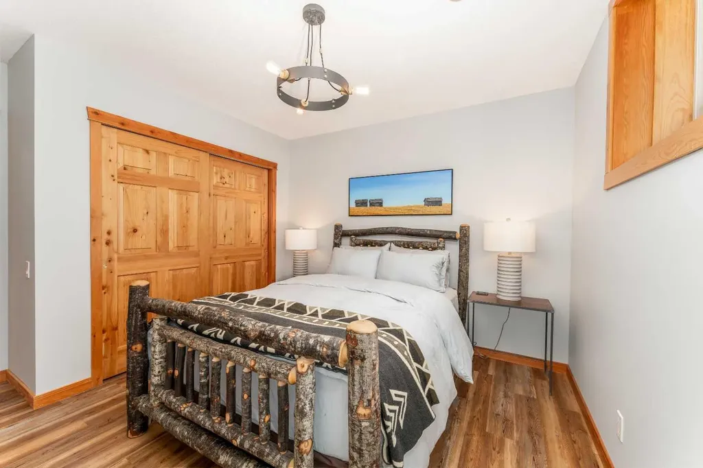 183 Hubman Landing Canmore AB T1W3L3