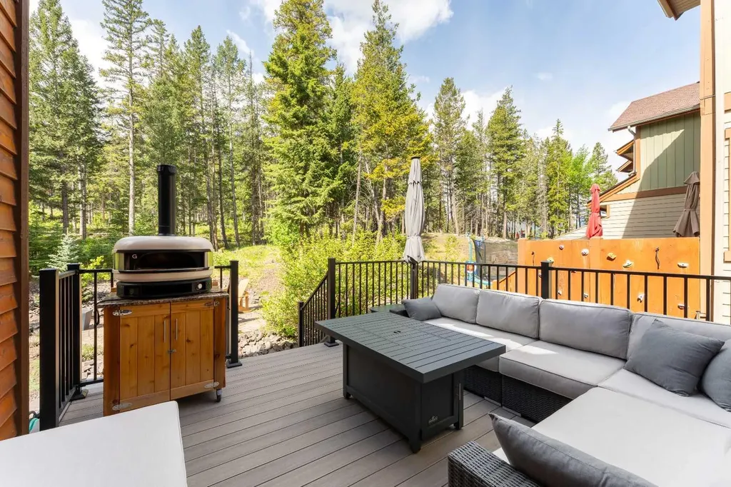 183 Hubman Landing Canmore AB T1W3L3